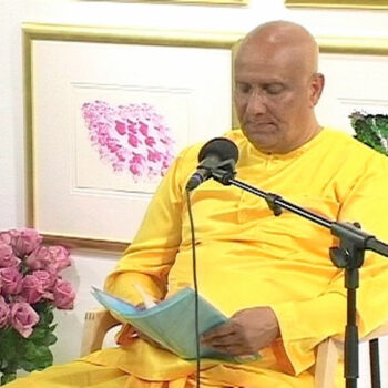 Sri Chinmoy reads his early poems